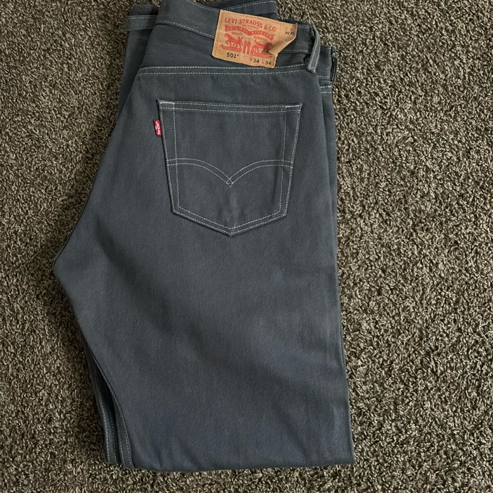 Men’s Levi Jean